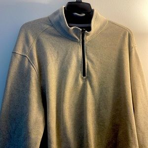 Izod pullover 1/4 zip